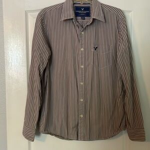 American Eagle Button Down